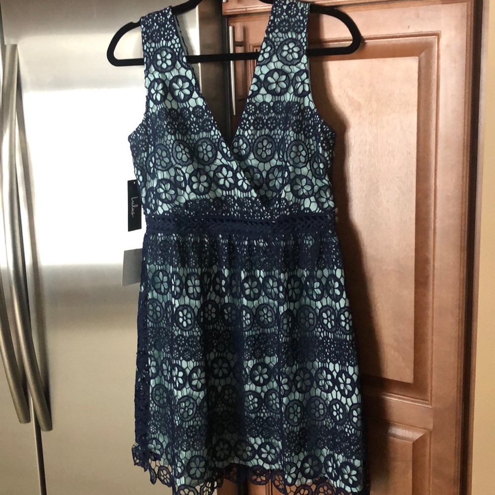 NWT Lulus Crochet Lace dress
